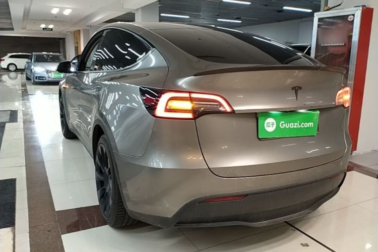 Used Tesla Model Y 2022 Rear-Wheel-Drive Version Rear Left 45 Deg