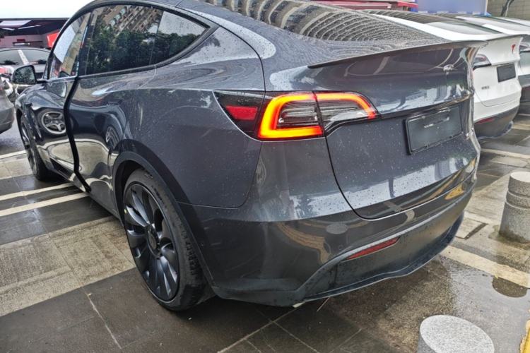 Used Tesla Model Y 2022 Performance High-Performance All-Wheel-Drive Version Rear Left 45 Deg