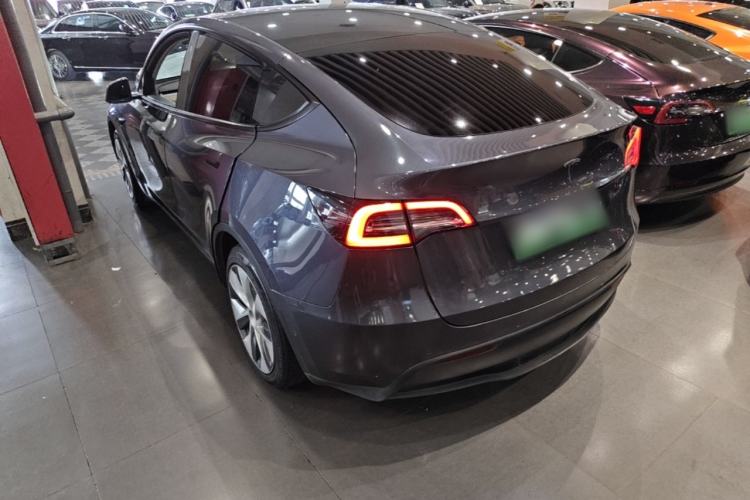 Used Tesla Model Y 2022 Rear-Wheel-Drive Version Rear Left 45 Deg