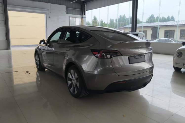 Used Tesla Model Y 2022 Rear-Wheel-Drive Version Rear Left 45 Deg