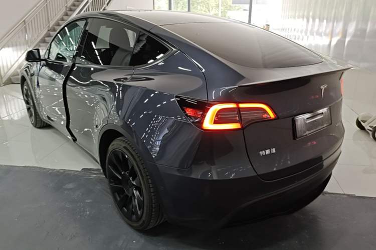 Used Tesla Model Y 2022 Revised Version Rear-Wheel Drive Rear Left 45 Deg