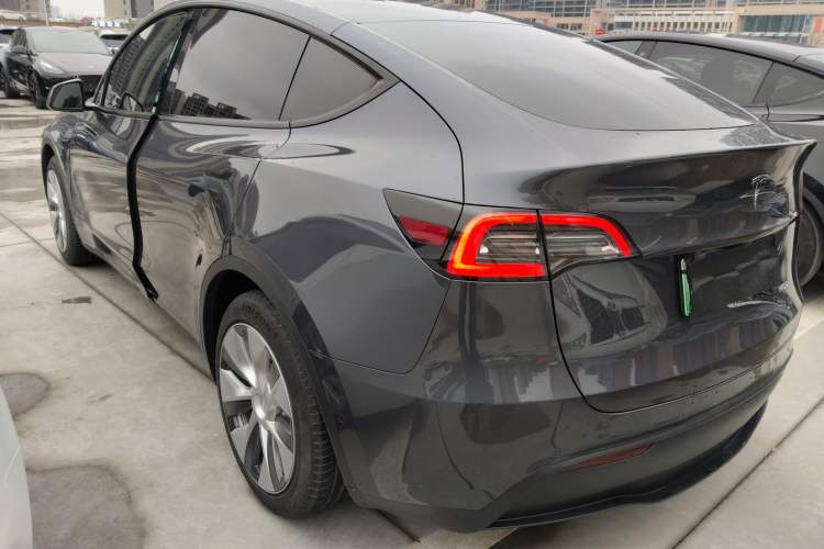 Used Tesla Model Y 2022 Rear-Wheel-Drive Version Rear Left 45 Deg