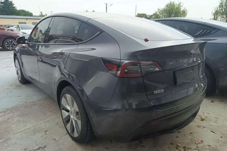 Used Tesla Model Y 2022 Rear-Wheel-Drive Version Rear Left 45 Deg