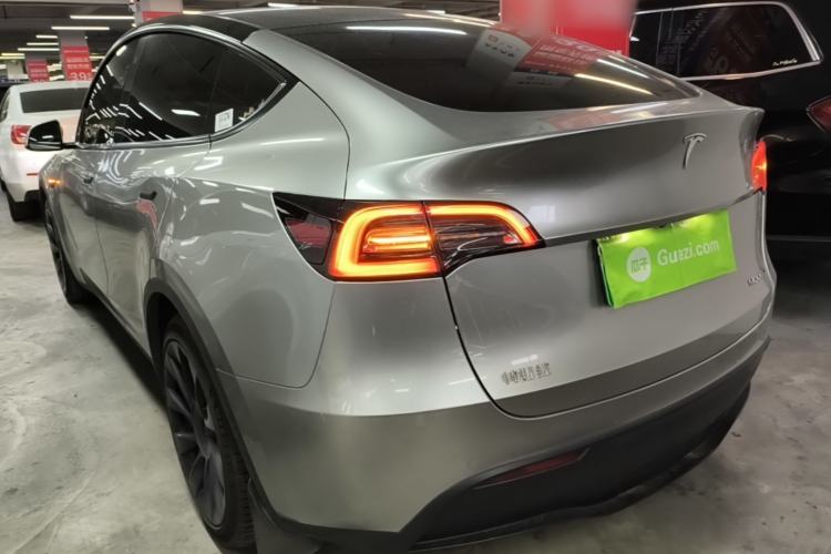 Used Tesla Model Y 2022 Rear-Wheel-Drive Version Rear Left 45 Deg