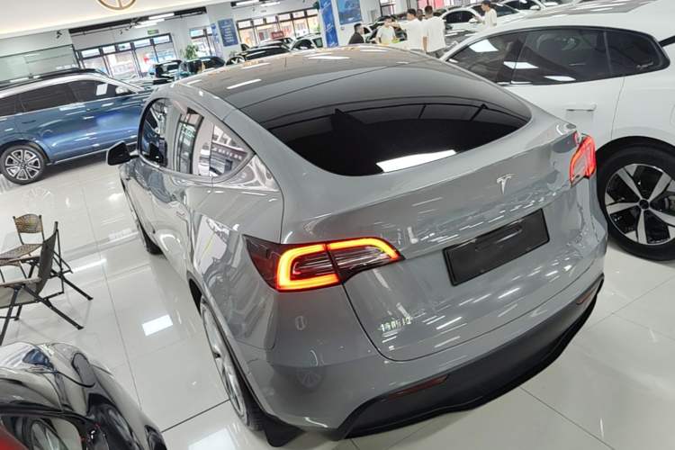 Used Tesla Model Y 2022 Revised Version Long-Range All-Wheel Drive Rear Left 45 Deg