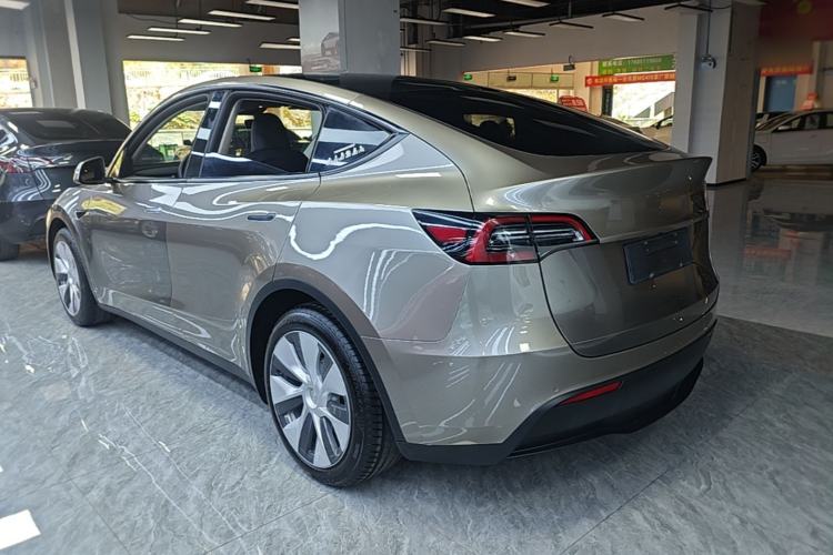 Used Tesla Model Y 2022 Rear-Wheel-Drive Version Rear Left 45 Deg