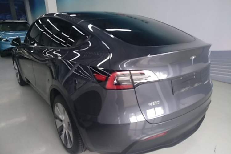 Used Tesla Model Y 2022 Rear-Wheel-Drive Version Rear Left 45 Deg