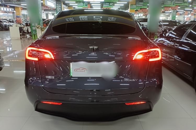 Used Tesla Model Y 2022 Long-Range All-Wheel-Drive Version Rear