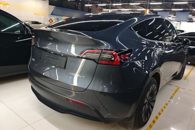 Used Tesla Model Y 2022 Rear-Wheel-Drive Version Rear Right 45 Deg