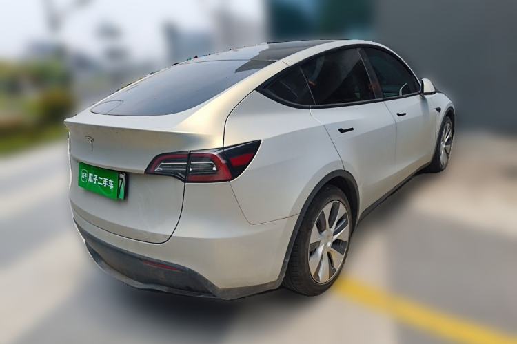 Used Tesla Model Y 2022 Rear-Wheel-Drive Version Rear Right 45 Deg