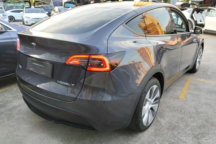 Used Tesla Model Y 2022 Revised Version Rear-Wheel Drive Rear Right 45 Deg