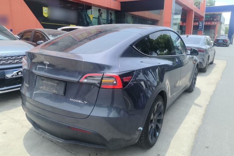 Used Tesla Model Y 2022 Rear-Wheel-Drive Version Rear Right 45 Deg