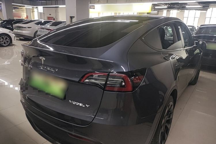 Used Tesla Model Y 2022 Rear-Wheel-Drive Version Rear Right 45 Deg