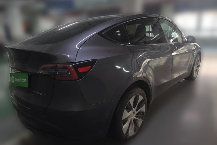 Used Tesla Model Y 2022 Rear-Wheel-Drive Version Rear Right 45 Deg