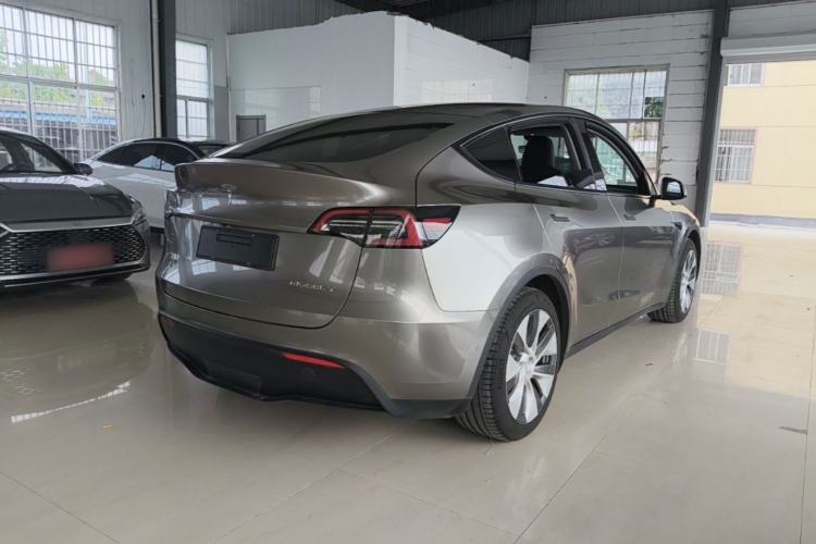 Used Tesla Model Y 2022 Rear-Wheel-Drive Version Rear Right 45 Deg