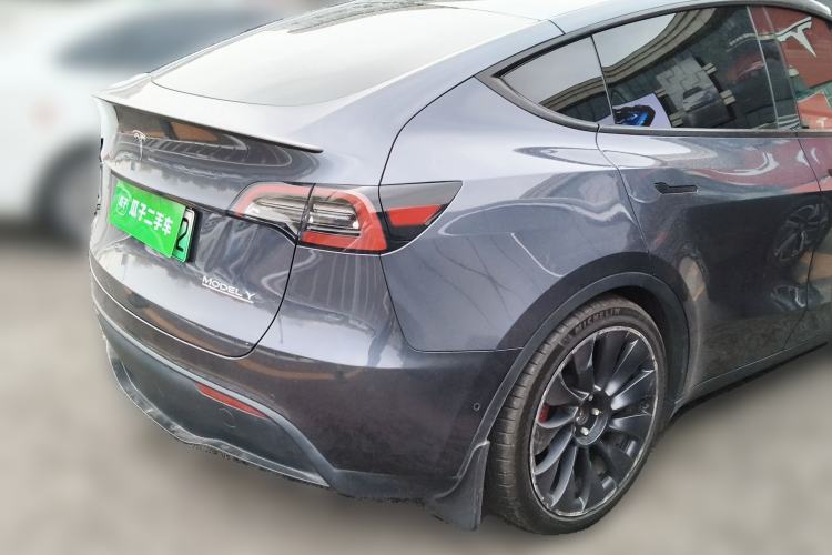 Used Tesla Model Y 2022 Performance High-Performance All-Wheel-Drive Version Rear Right 45 Deg
