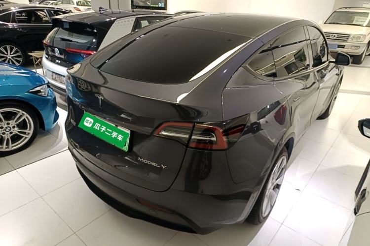 Used Tesla Model Y 2022 Rear-Wheel-Drive Version Rear Right 45 Deg