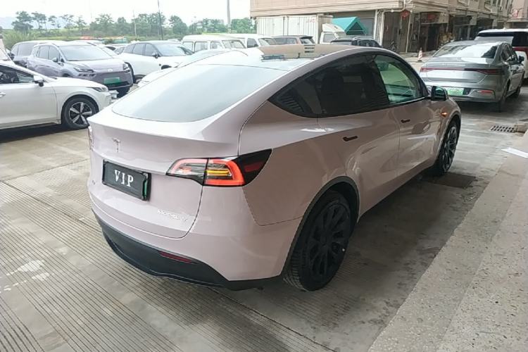 Used Tesla Model Y 2022 Rear-Wheel-Drive Version Rear Right 45 Deg