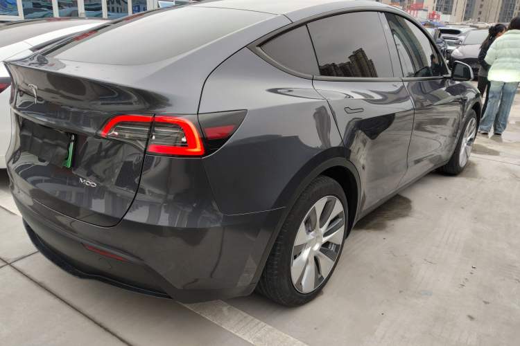 Used Tesla Model Y 2022 Rear-Wheel-Drive Version Rear Right 45 Deg