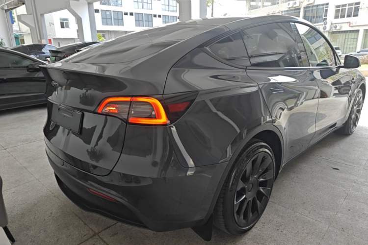 Used Tesla Model Y 2022 Long-Range All-Wheel-Drive Version Rear Right 45 Deg