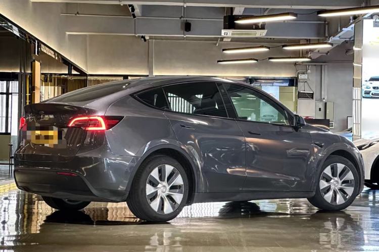 Used Tesla Model Y 2022 Revised Version Rear-Wheel Drive Rear Right 45 Deg