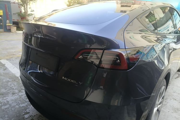 Used Tesla Model Y 2022 Rear-Wheel-Drive Version Rear Right 45 Deg