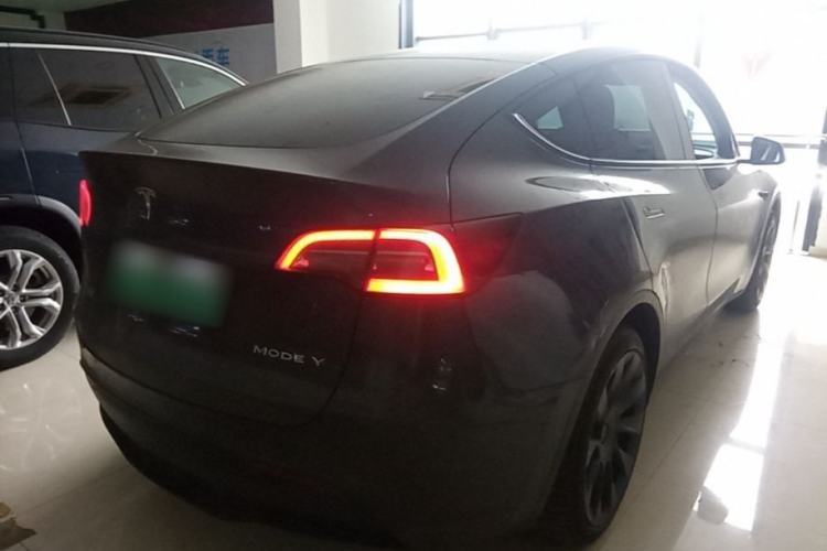 Used Tesla Model Y 2022 Rear-Wheel-Drive Version Rear Right 45 Deg