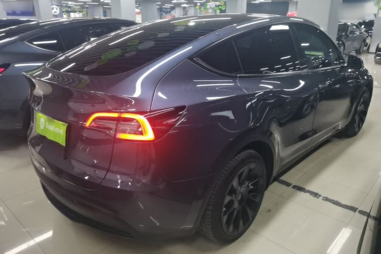 Used Tesla Model Y 2022 Long-Range All-Wheel-Drive Version Rear Right 45 Deg