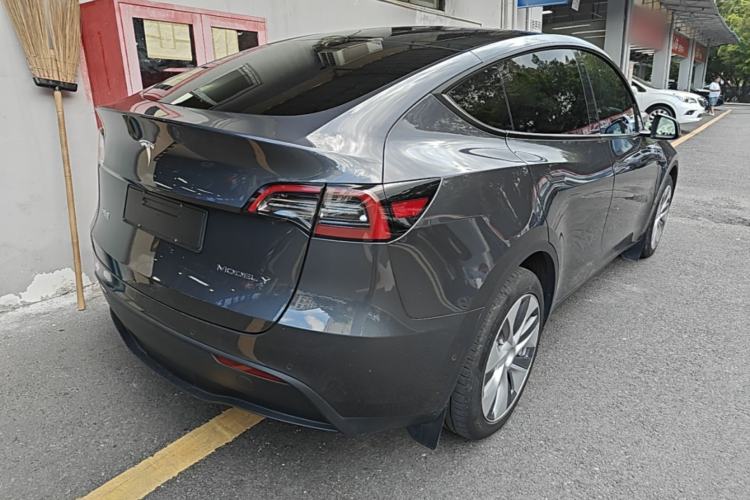 Used Tesla Model Y 2022 Long-Range All-Wheel-Drive Version Rear Right 45 Deg
