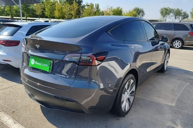 Used Tesla Model Y 2022 Rear-Wheel-Drive Version Rear Right 45 Deg