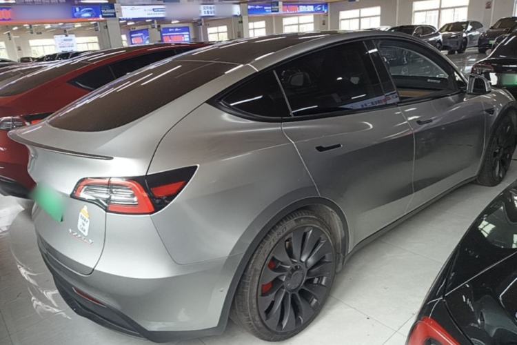 Used Tesla Model Y 2022 Performance High-Performance All-Wheel-Drive Version Rear Right 45 Deg