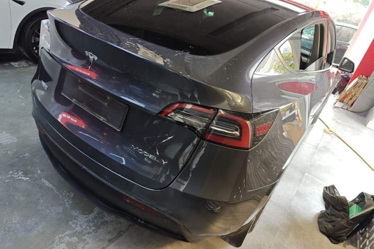 Used Tesla Model Y 2022 Rear-Wheel-Drive Version Rear Right 45 Deg