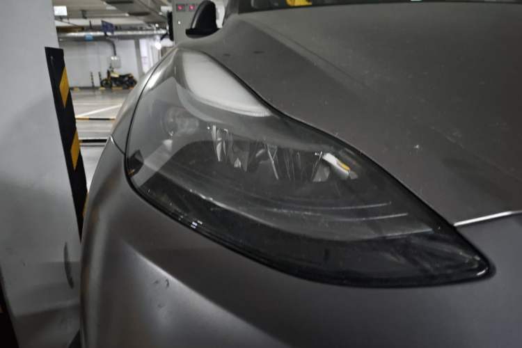 Used Tesla Model Y 2022 Rear-Wheel-Drive Version Right Front Headlight