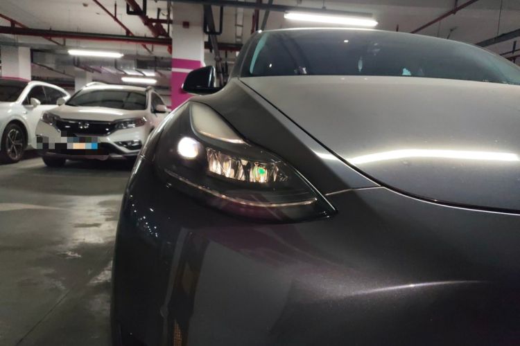 Used Tesla Model Y 2022 Rear-Wheel-Drive Version Right Front Headlight