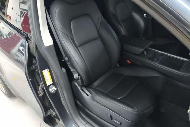 Used Tesla Model Y 2022 Revised Version Rear-Wheel Drive Right Front Seat