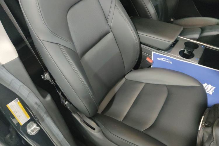 Used Tesla Model Y 2022 Performance High-Performance All-Wheel-Drive Version Right Front Seat
