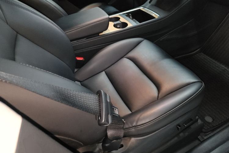 Used Tesla Model Y 2022 Revised Version Rear-Wheel Drive Right Front Seat