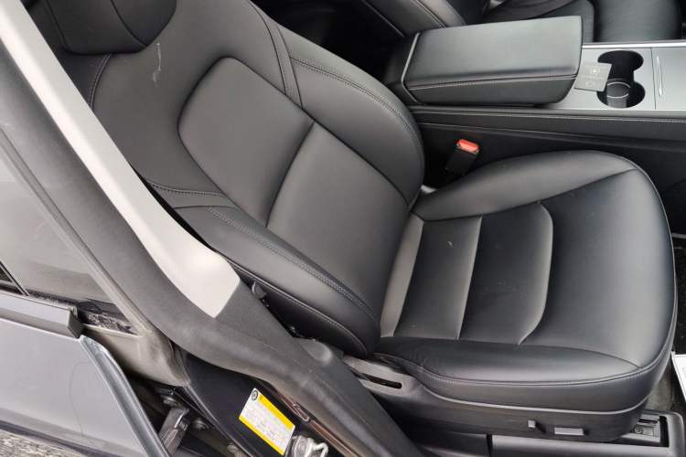 Used Tesla Model Y 2022 Revised Version Rear-Wheel Drive Right Front Seat