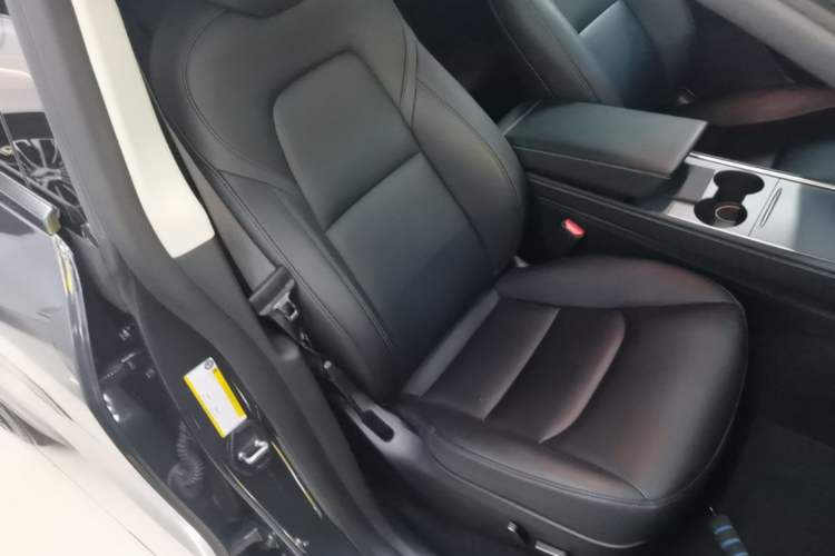 Used Tesla Model Y 2022 Revised Version Rear-Wheel Drive Right Front Seat