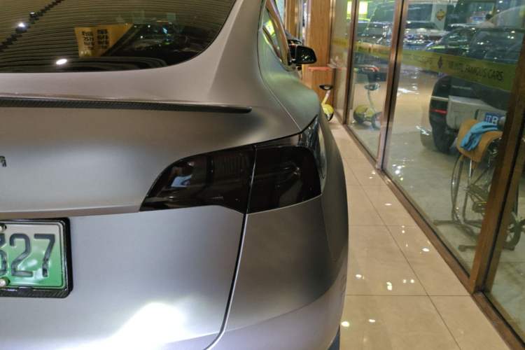Used Tesla Model Y 2022 Revised Version Rear-Wheel Drive Right Rear Taillight