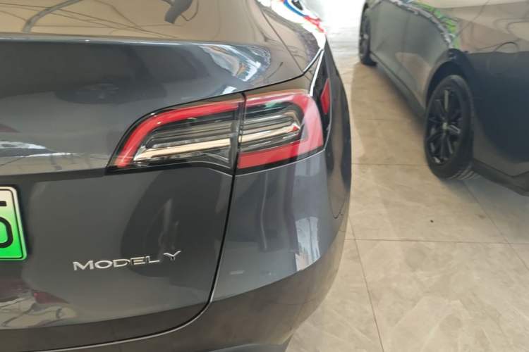 Used Tesla Model Y 2022 Revised Version Rear-Wheel Drive Right Rear Taillight