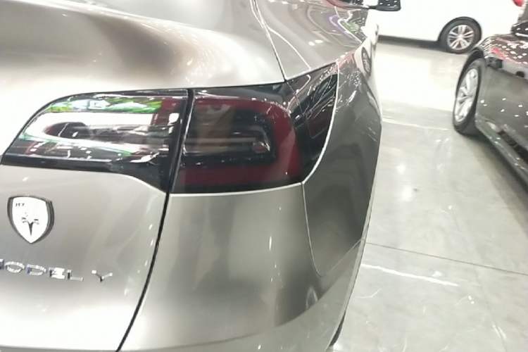 Used Tesla Model Y 2022 Revised Version Rear-Wheel Drive Right Rear Taillight