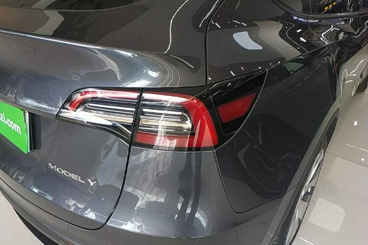 Used Tesla Model Y 2022 Revised Version Rear-Wheel Drive Right Rear Taillight