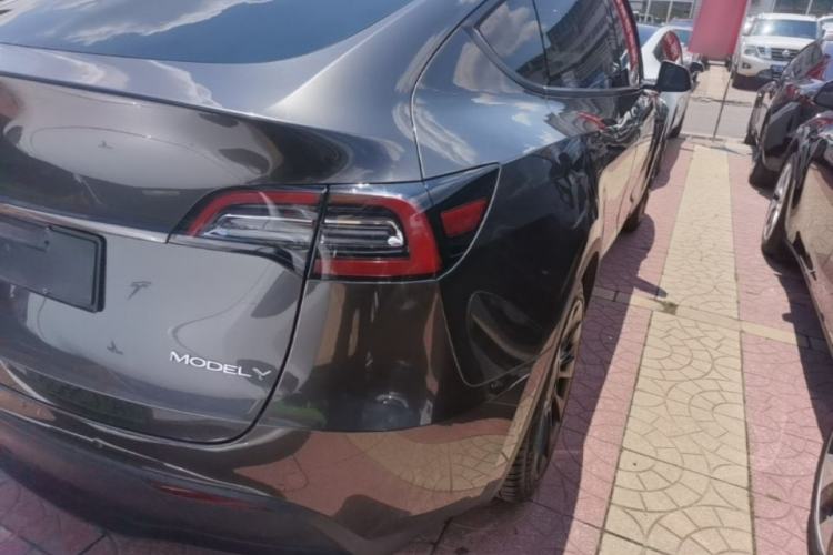 Used Tesla Model Y 2022 Rear-Wheel-Drive Version Right Rear Taillight