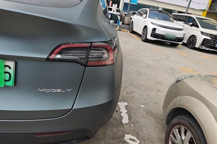 Used Tesla Model Y 2022 Revised Version Rear-Wheel Drive Right Rear Taillight