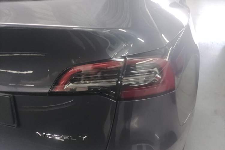 Used Tesla Model Y 2022 Revised Version Rear-Wheel Drive Right Rear Taillight