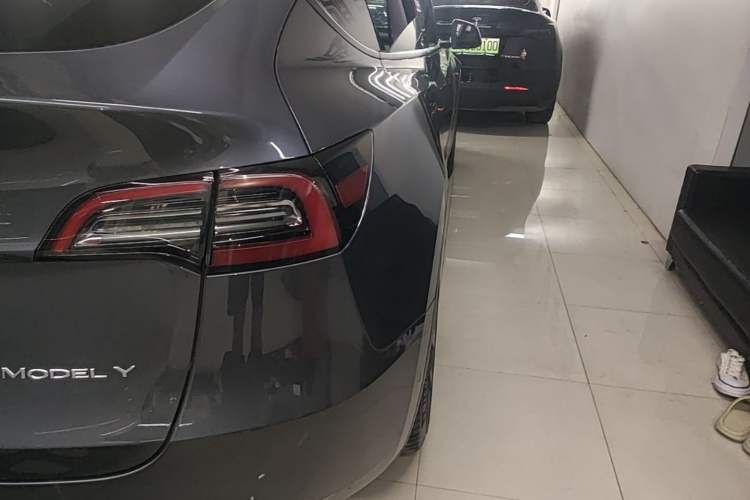 Used Tesla Model Y 2022 Rear-Wheel-Drive Version Right Rear Taillight