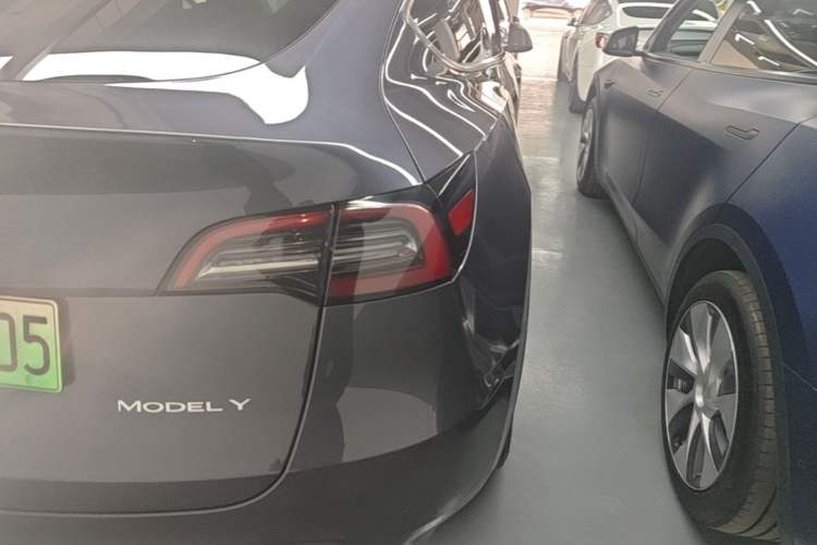 Used Tesla Model Y 2022 Revised Version Rear-Wheel Drive Right Rear Taillight
