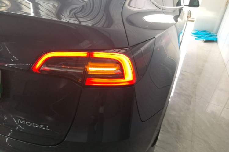 Used Tesla Model Y 2022 Revised Version Rear-Wheel Drive Right Rear Taillight