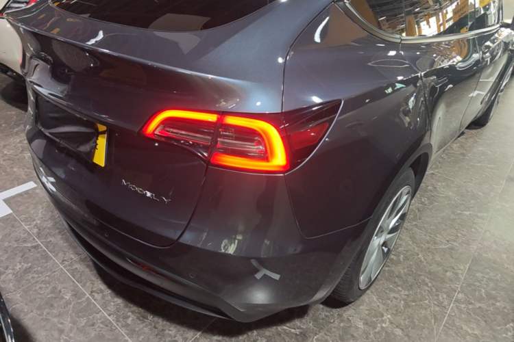 Used Tesla Model Y 2022 Revised Version Rear-Wheel Drive Right Rear Taillight